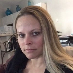 Meet your Posher, Pam